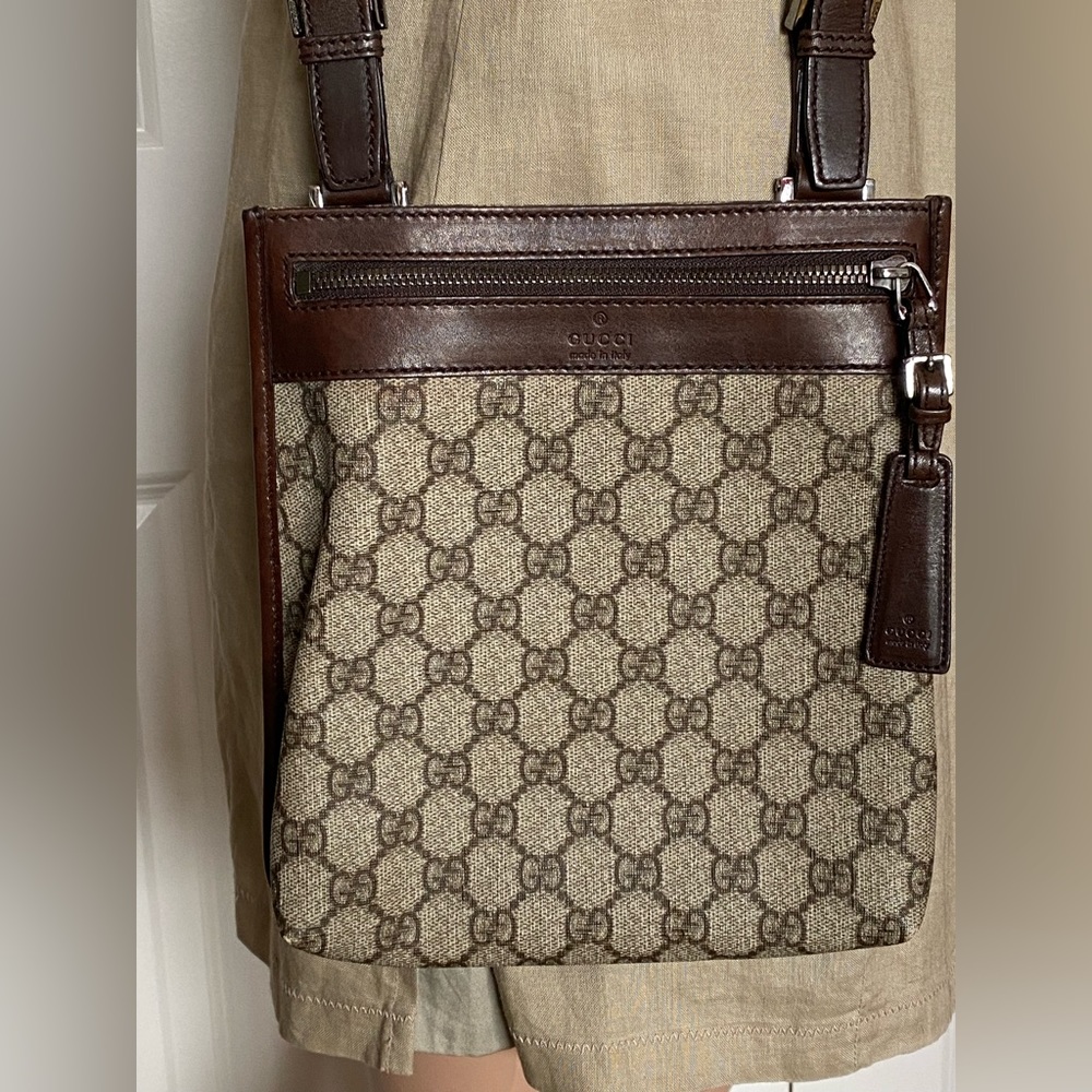 Rare Gucci sling unisex - Picture 15 of 17